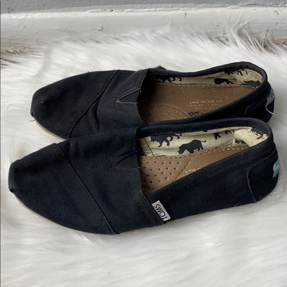toms shoes size 6